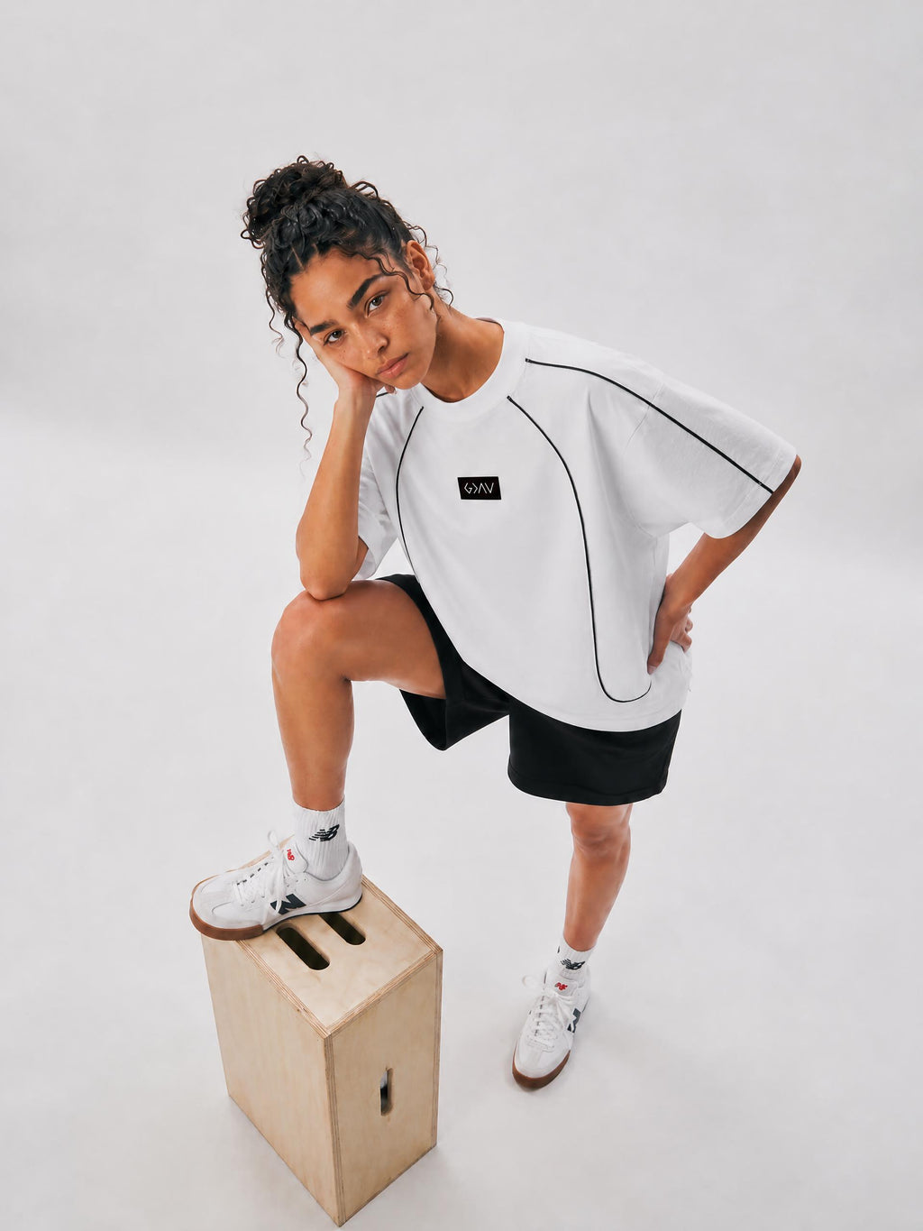 tshirt,white,summer,casual